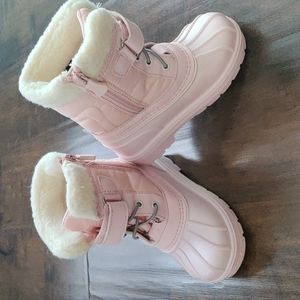 Girls pink waterproof snow boots size 9